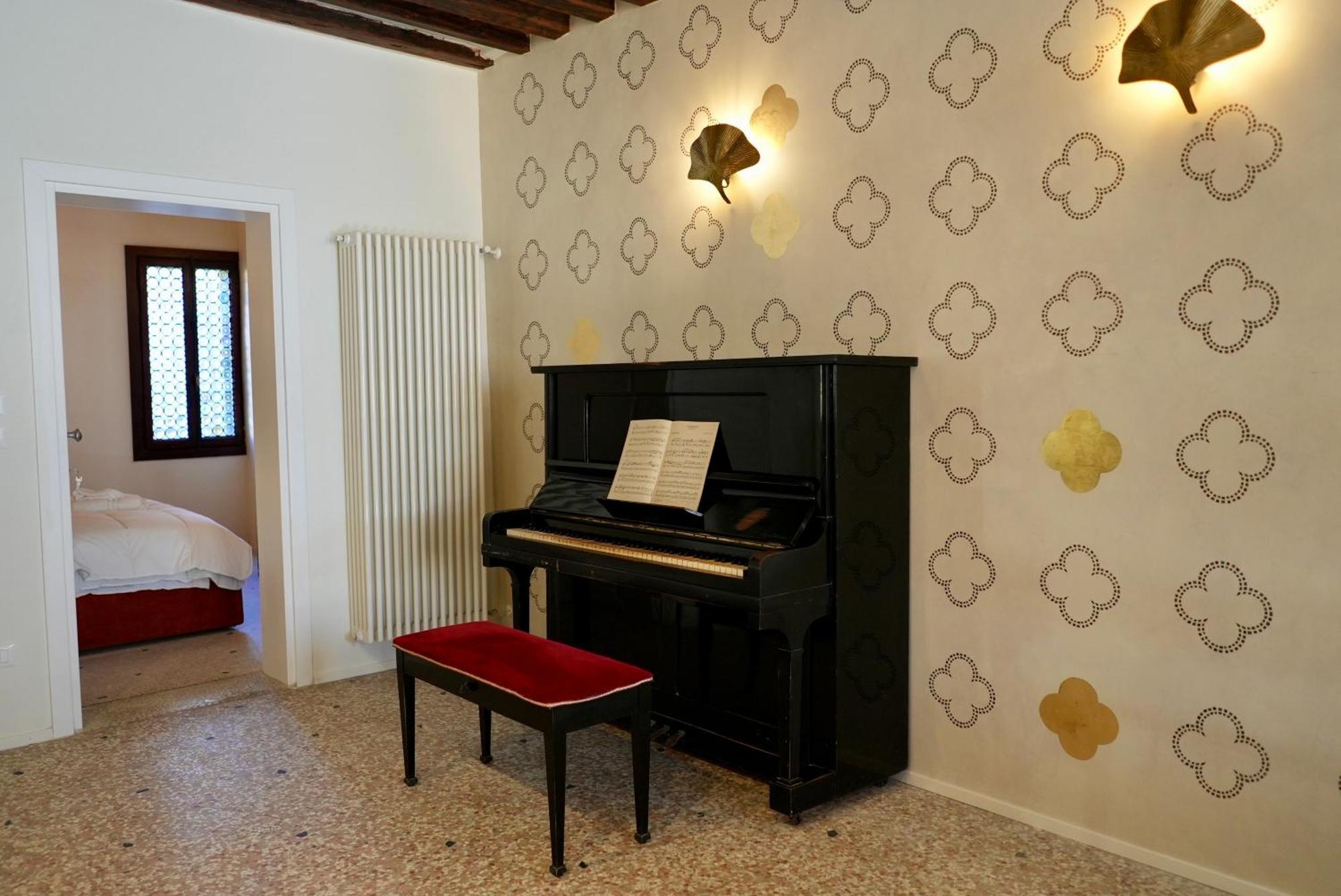 Qn Apartments Venesia Bagian luar foto